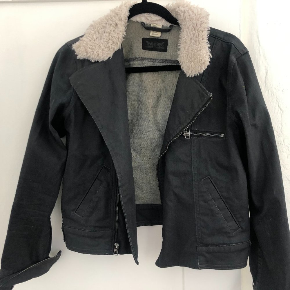 Fake fur trimmed jacket